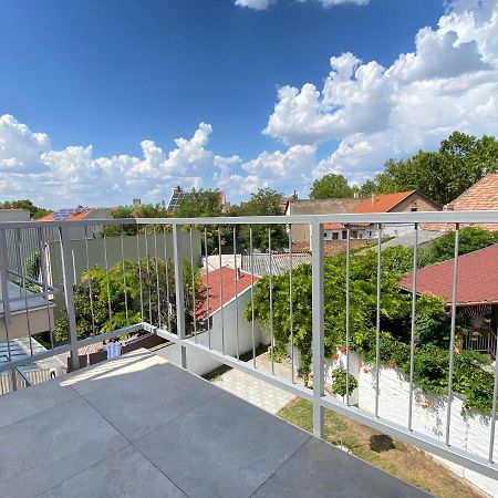 Mathias Premium Apartments Сегед Экстерьер фото