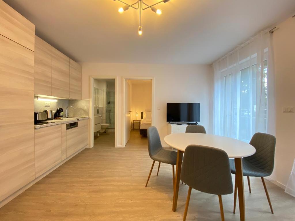 Mathias Premium Apartments Сегед Экстерьер фото