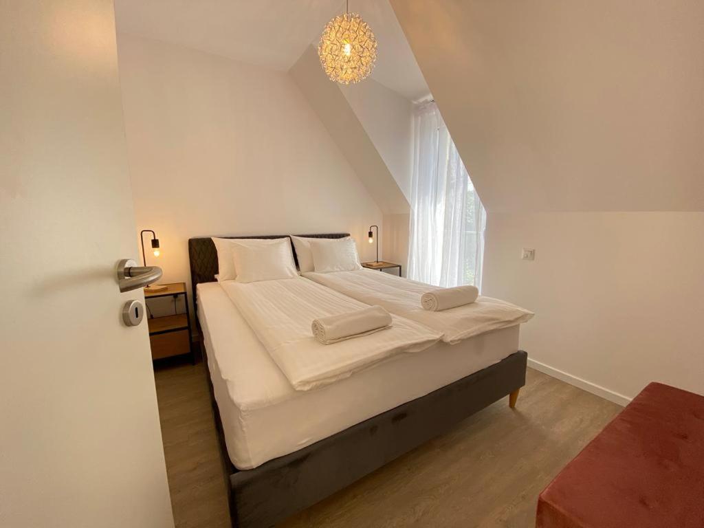 Mathias Premium Apartments Сегед Экстерьер фото