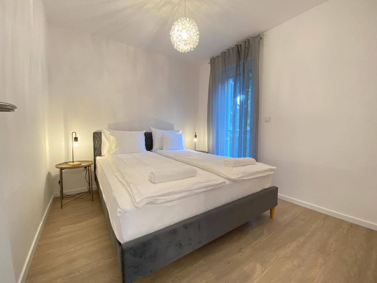 Mathias Premium Apartments Сегед Экстерьер фото