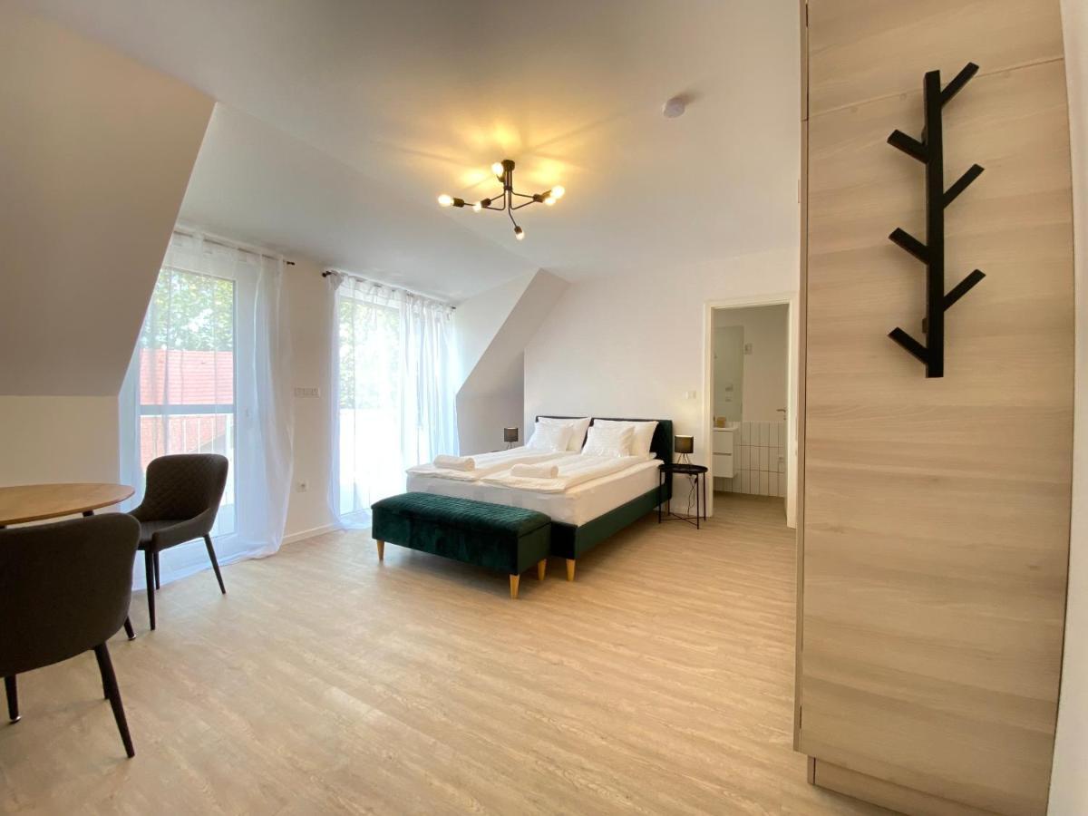 Mathias Premium Apartments Сегед Экстерьер фото