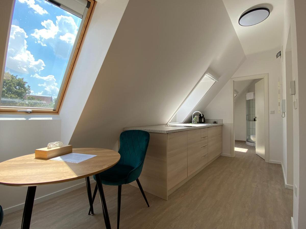 Mathias Premium Apartments Сегед Экстерьер фото
